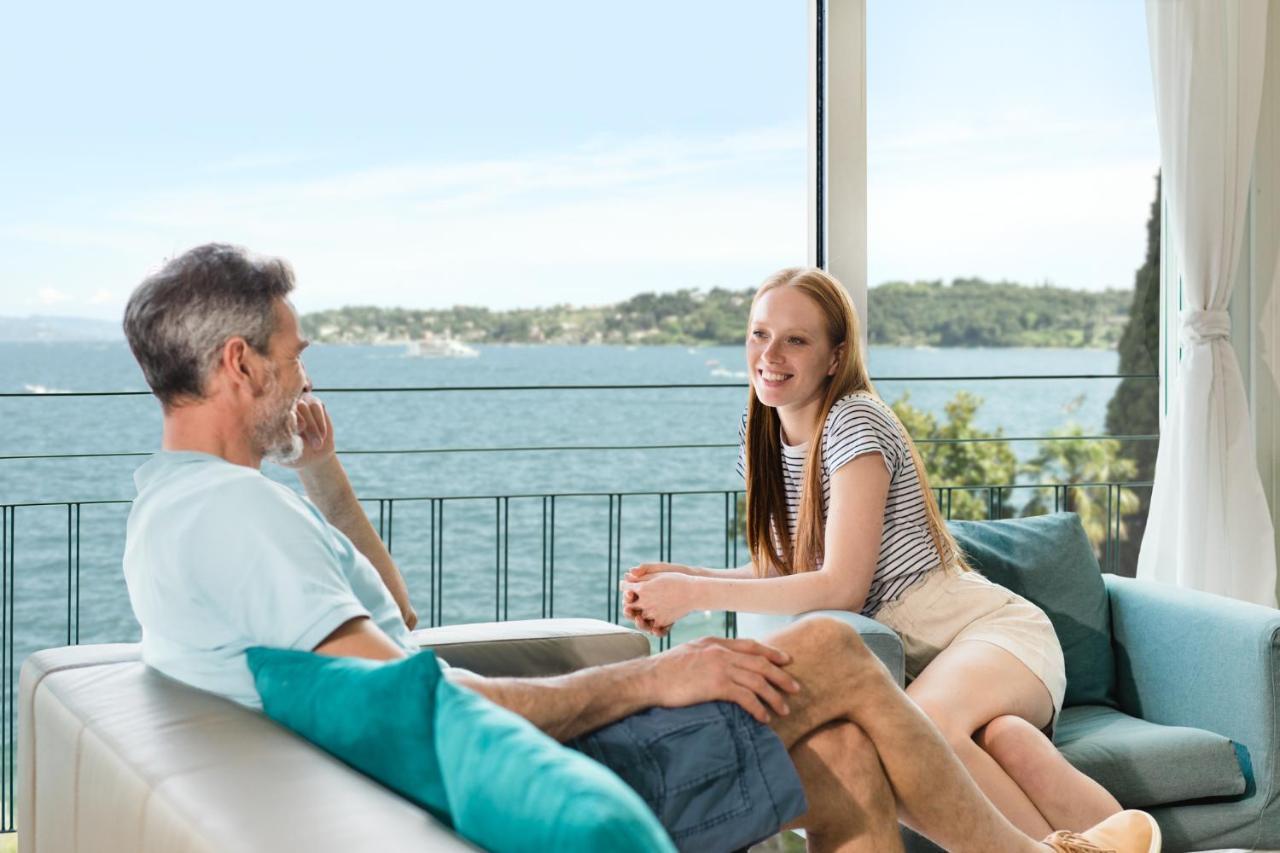 Luxury Lake View Apartments Salò Exterior foto
